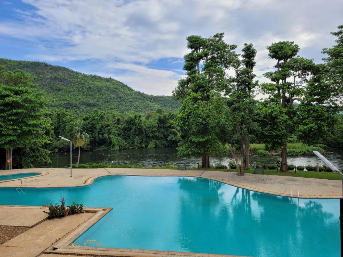 Aekpailin River Kwai Resort Kancsanaburi Kültér fotó