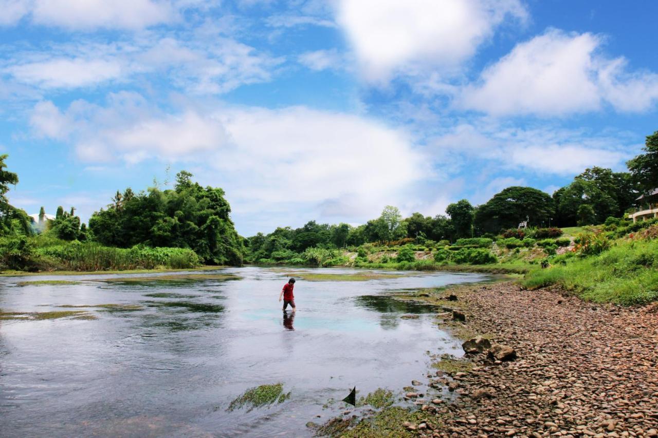 Aekpailin River Kwai Resort Kancsanaburi Kültér fotó