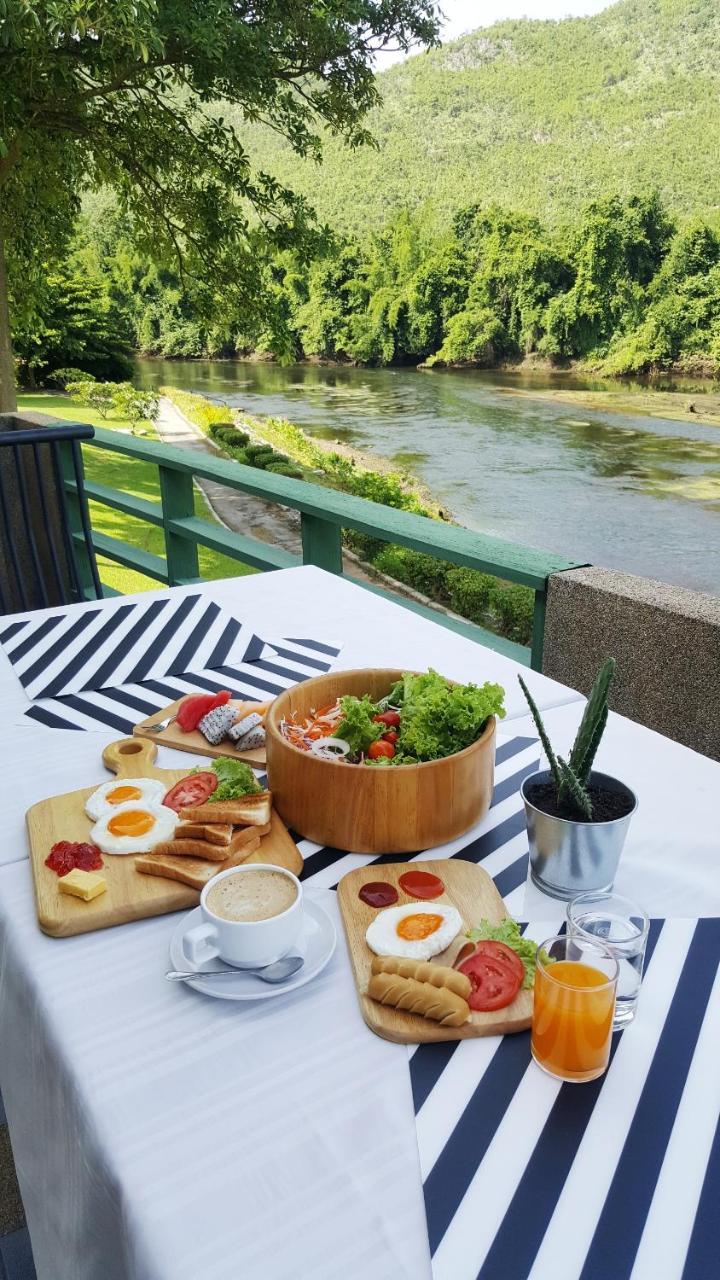 Aekpailin River Kwai Resort Kancsanaburi Kültér fotó