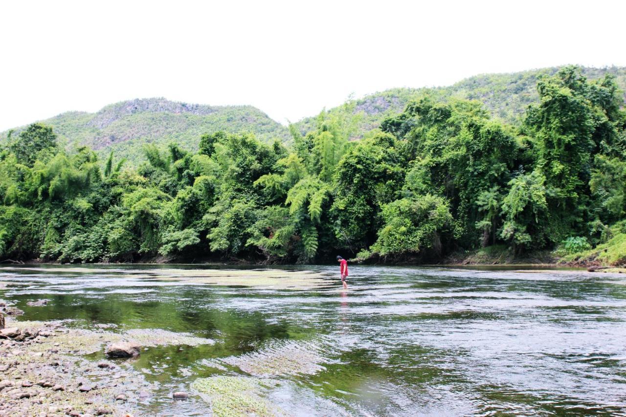 Aekpailin River Kwai Resort Kancsanaburi Kültér fotó